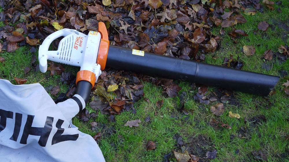 Электрический всасывающий измельчитель Stihl SHE 71