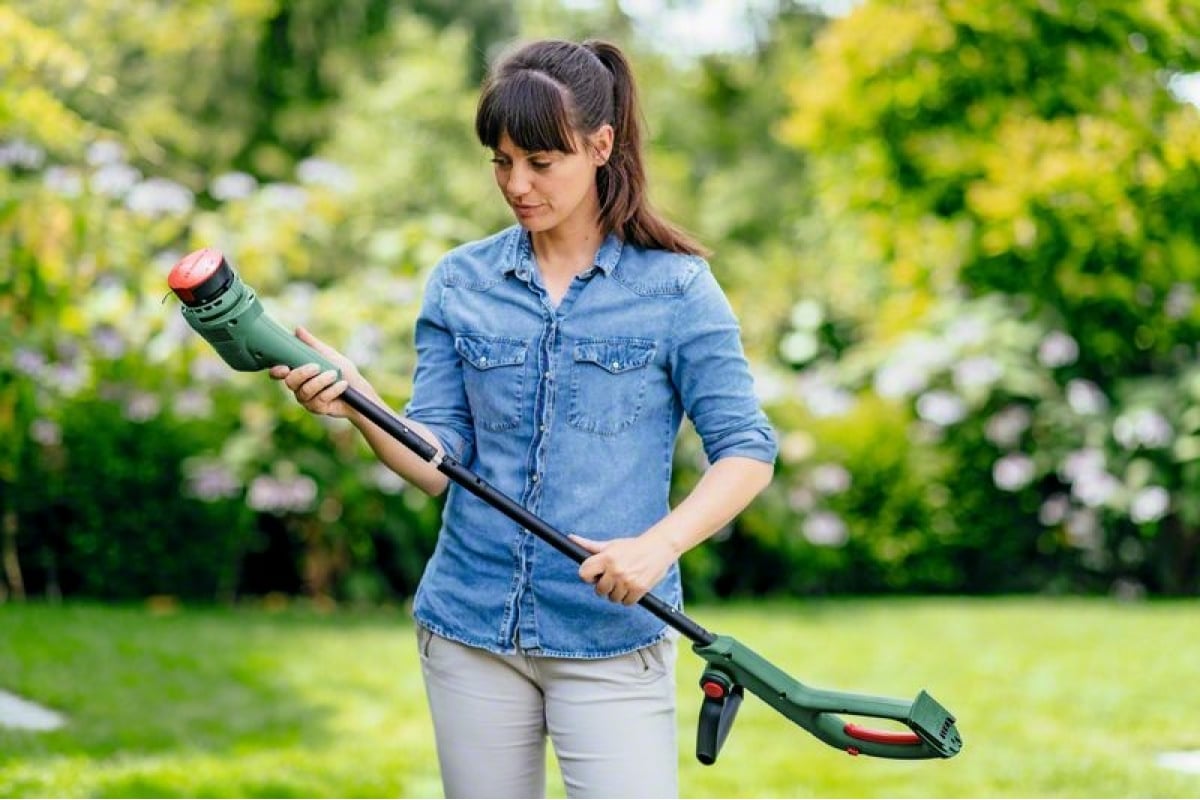 Триммер аккумуляторный Bosch EasyGrassCut 18-230