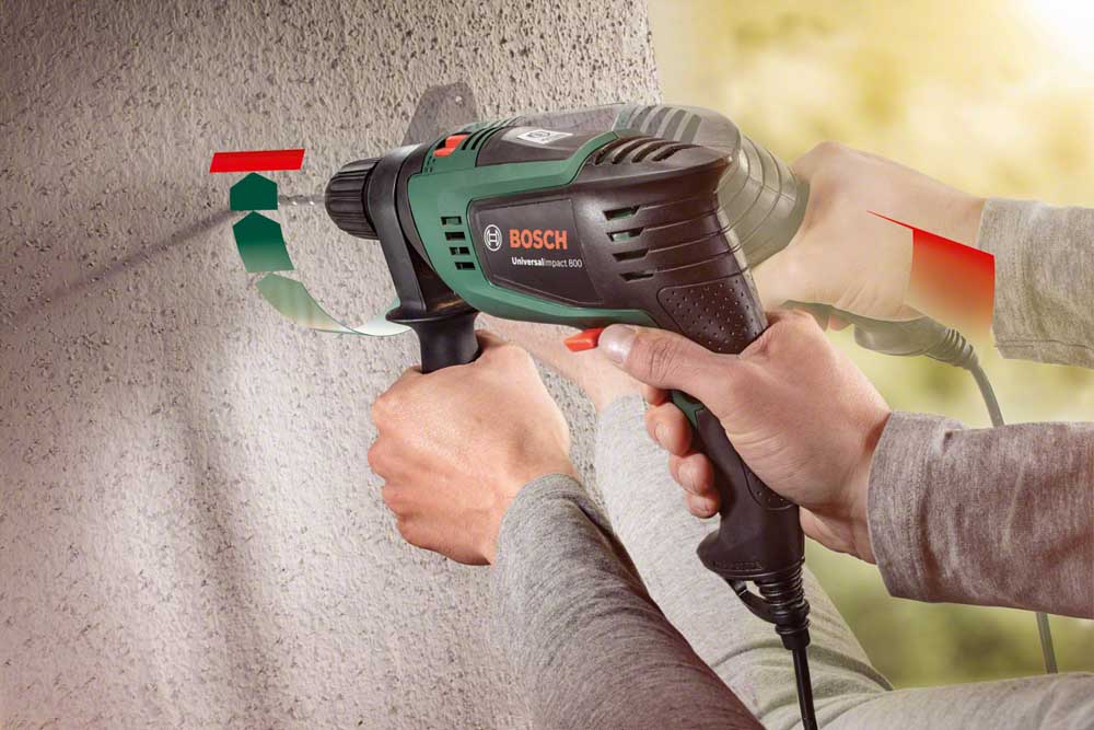 Дрель ударная BOSCH UniversalImpact 800 в чем.