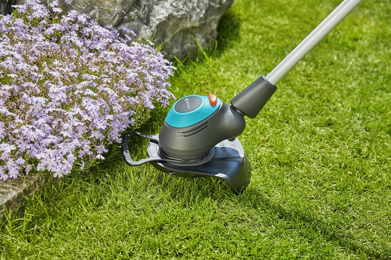 Электрический триммер Gardena EasyCut 450/25 с телескопической рукояткой