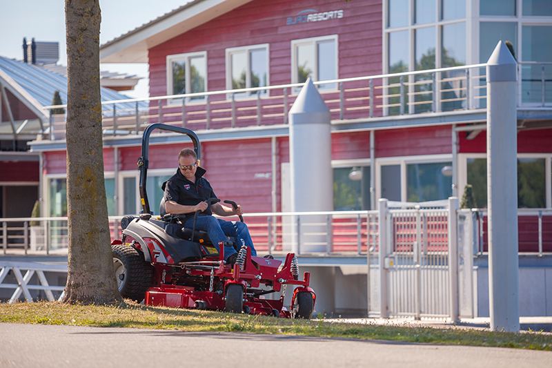 Газонокосилка с нулевым радиусом разворота Ferris IS2100Z