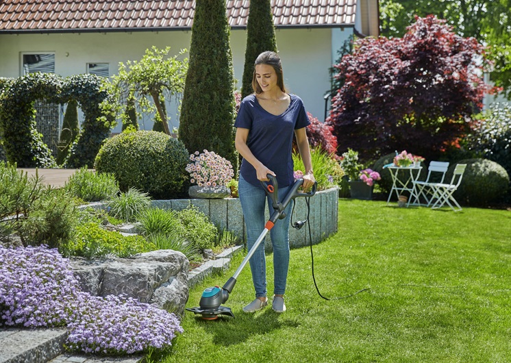 Электрический триммер Gardena EasyCut 450/25 с телескопической рукояткой