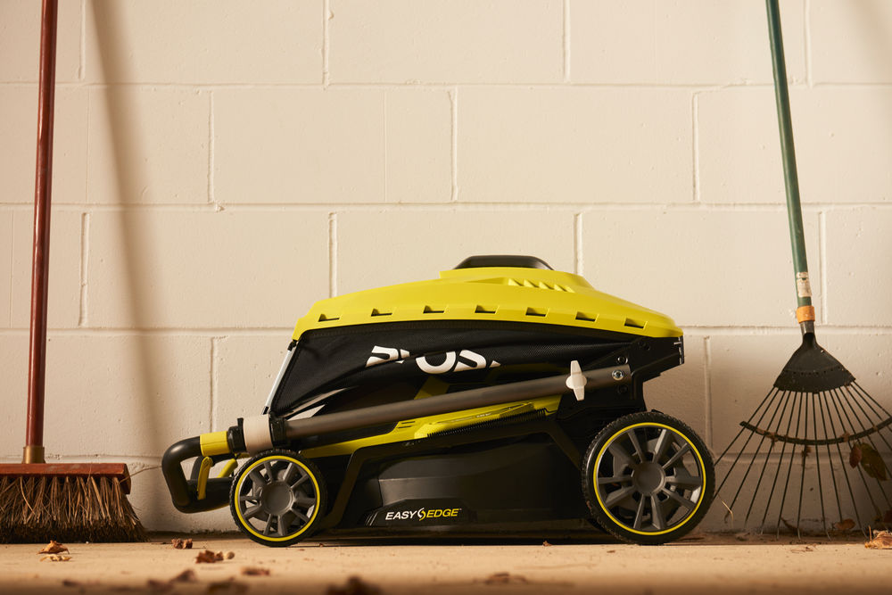 ONE + / Газонокосилка RYOBI RY18LM37A-0 (без батареи)