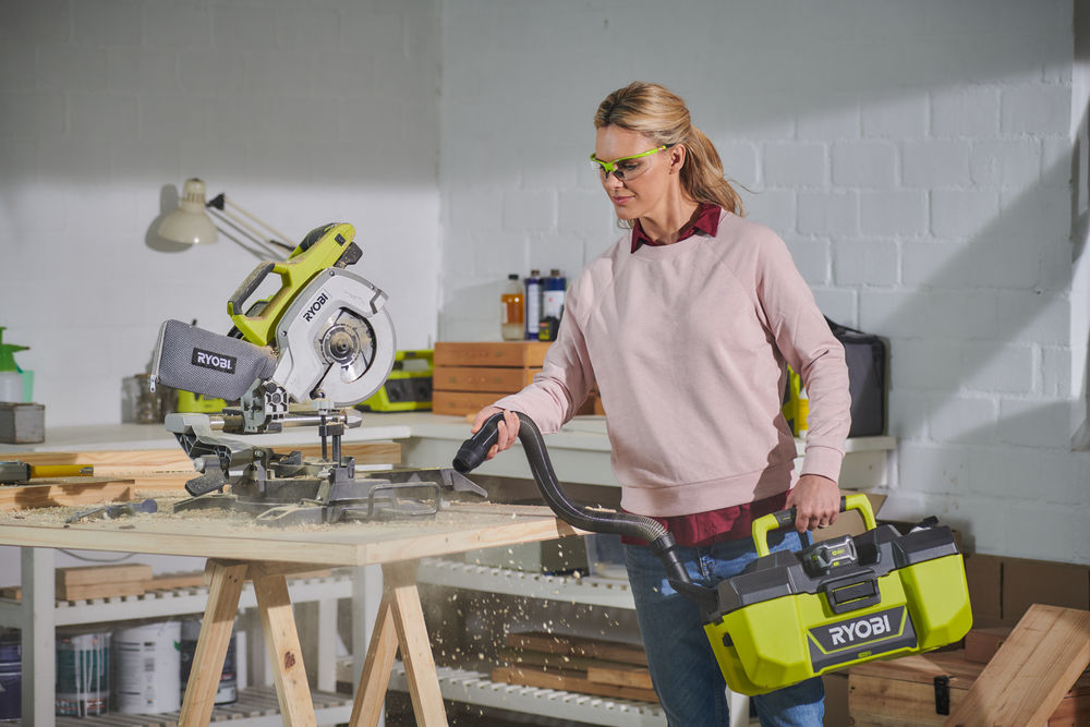 ONE + / Пылесос рабочий RYOBI R18PV-0 (без батареи)